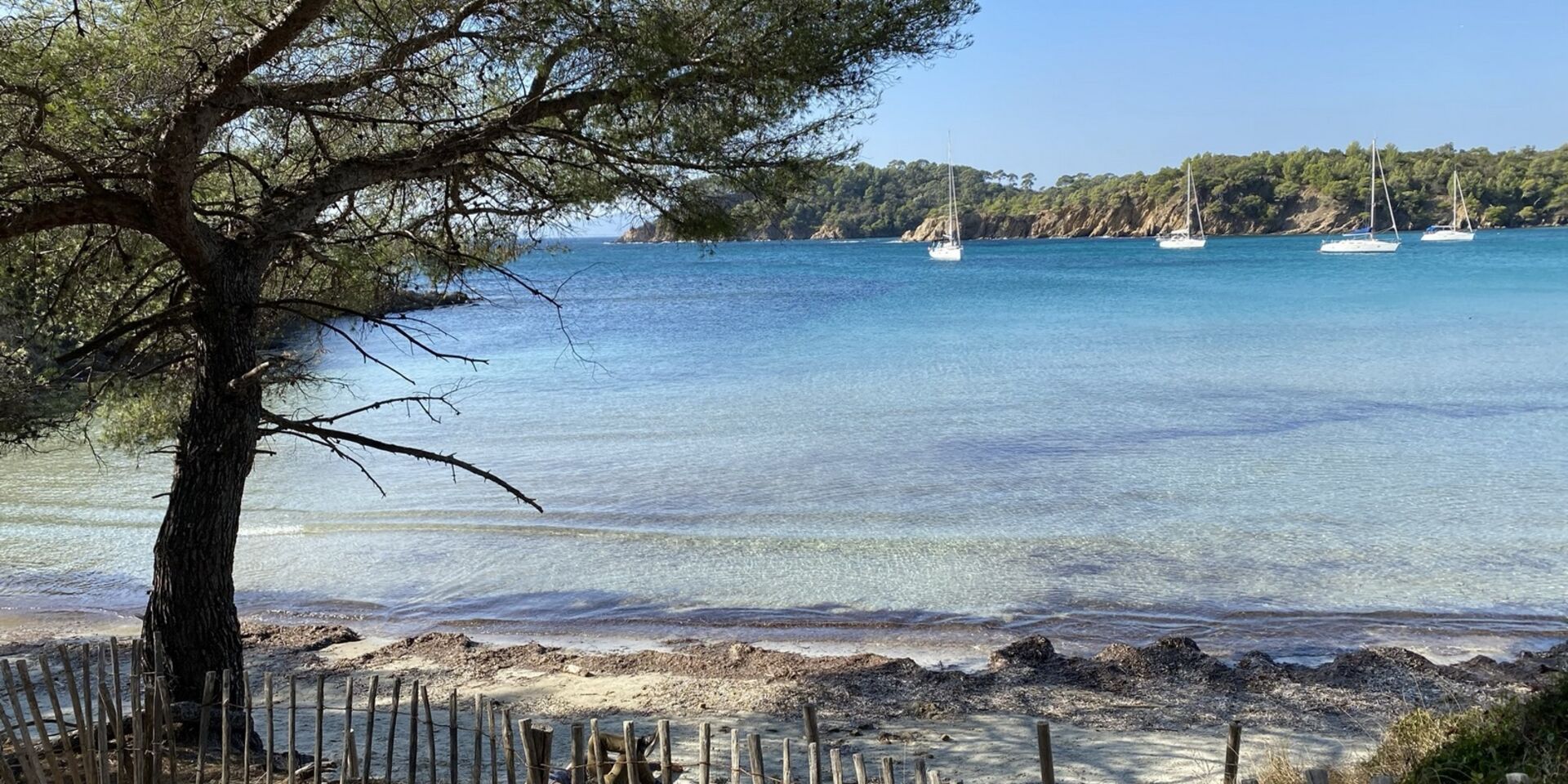 Der Strand ‘La Léoube’ in Bormes