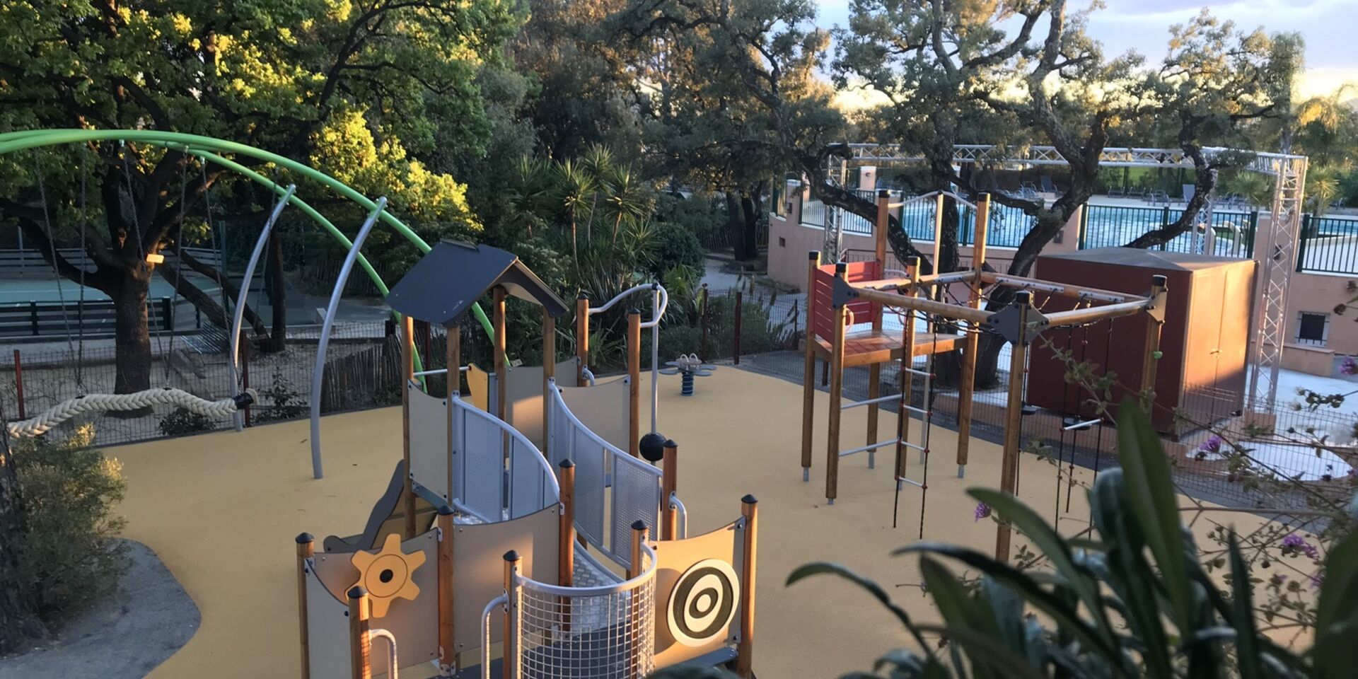 Spielplatz auf unserem naturnahen Campingplatz