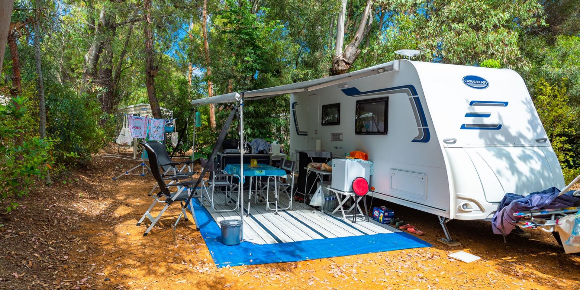 Ein Stellplatz für Wohnwagen auf unserem preisgünstigen Campingplatz am Mittelmeer