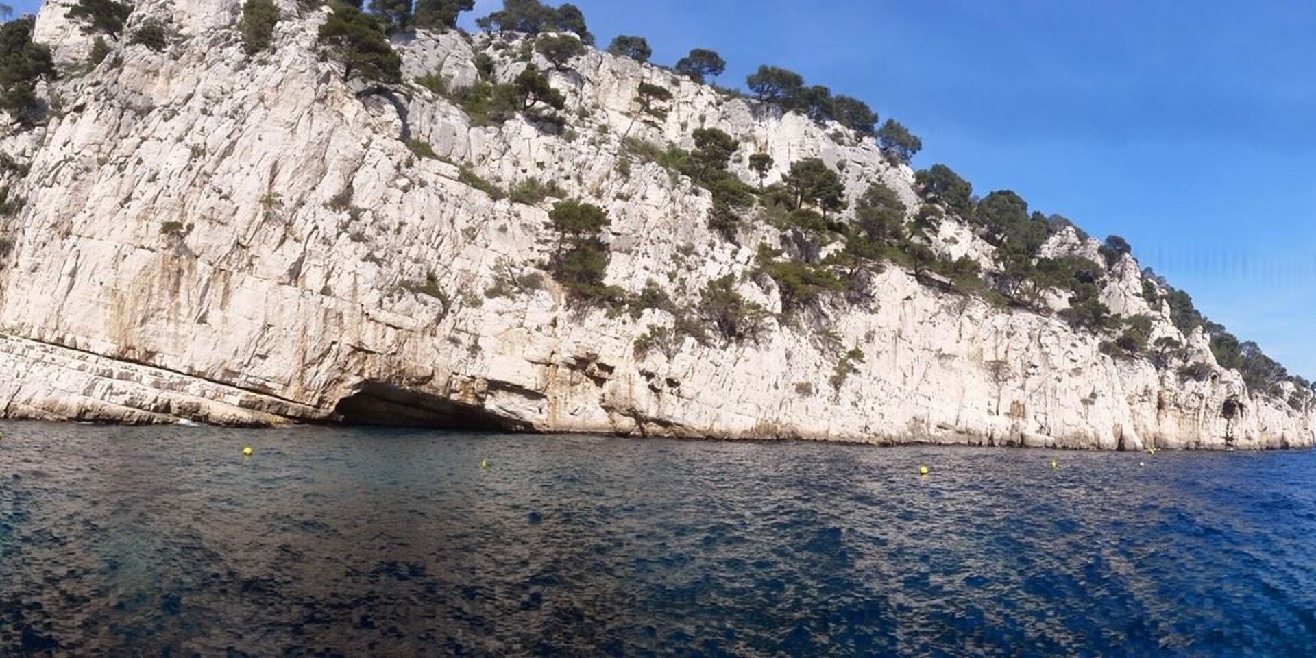 Wandern entlang der Mittelmeerküste